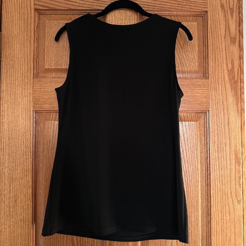 LIKE NEW Frank Lyman Sleeveless Top with Twist Neckline - Picture 2 of 5